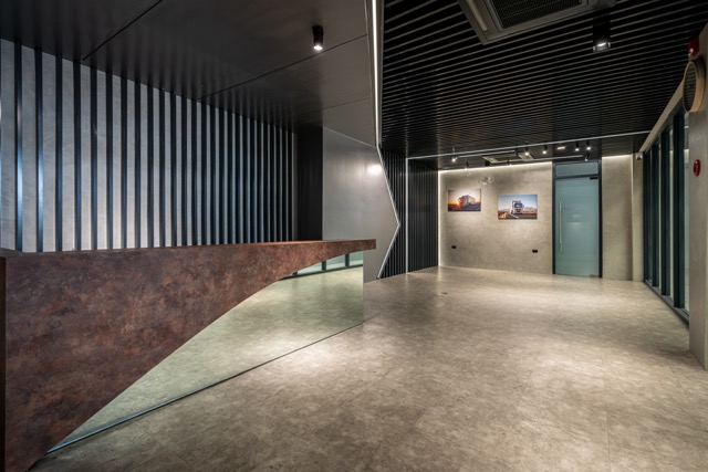 showroom design by sim atalier