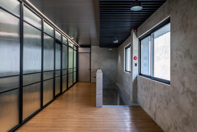 showroom design by sim atalier